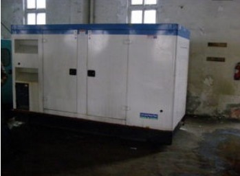 西双版纳康明斯150kw大型柴油二手发电机组